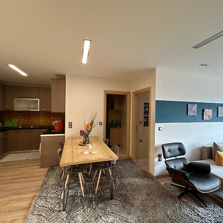 Urban Apartment Amaliada Exterior photo